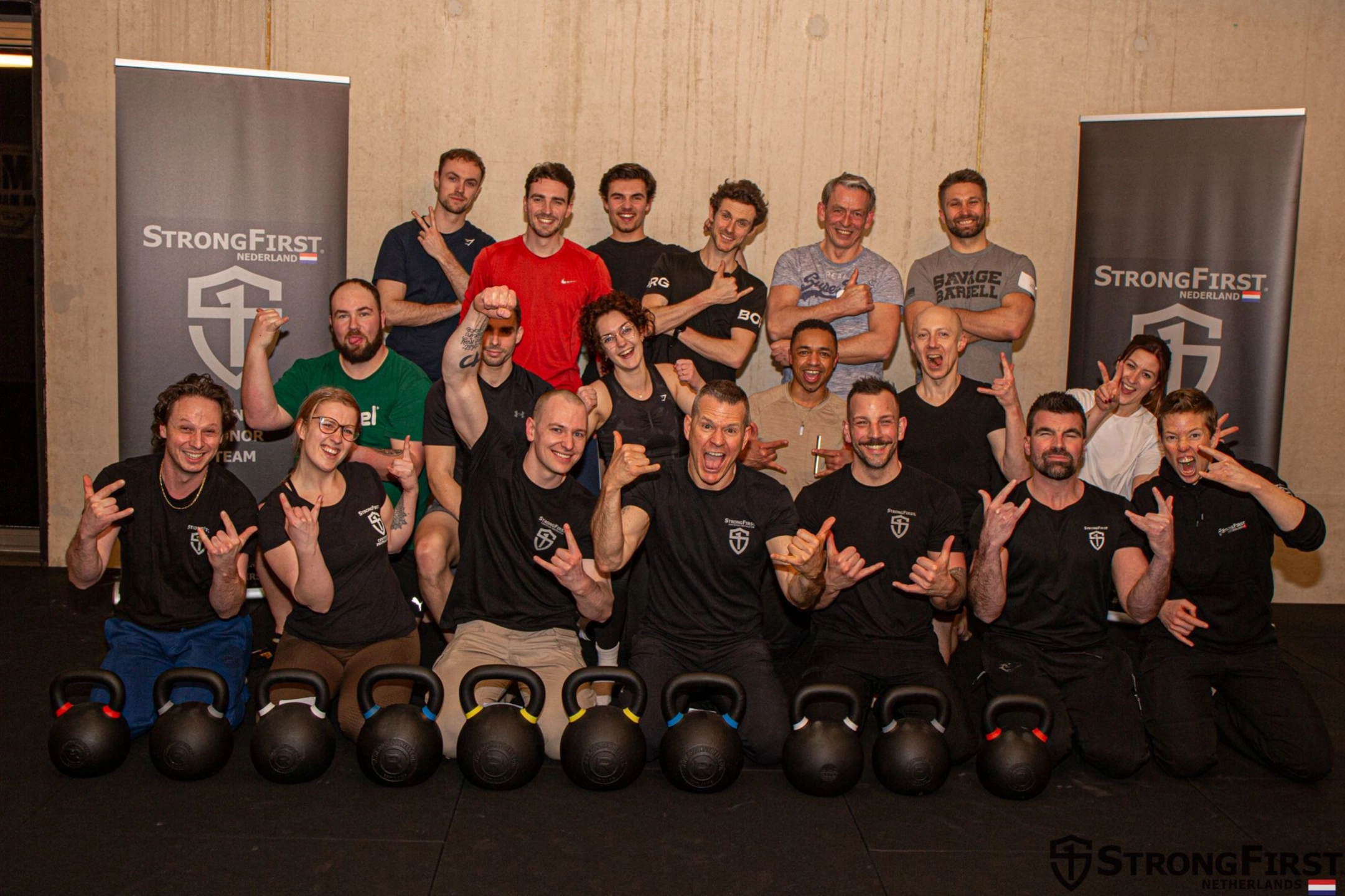 Groepsfoto van Be Strong Gym in Emmeloord, aangesloten bij StrongFirst Nederland